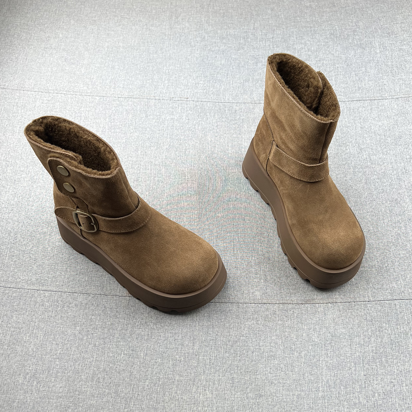 真皮羊毛绒松糕底雪地靴女