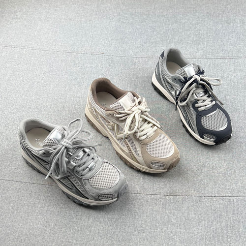 真皮网面防滑慢跑鞋登山鞋女