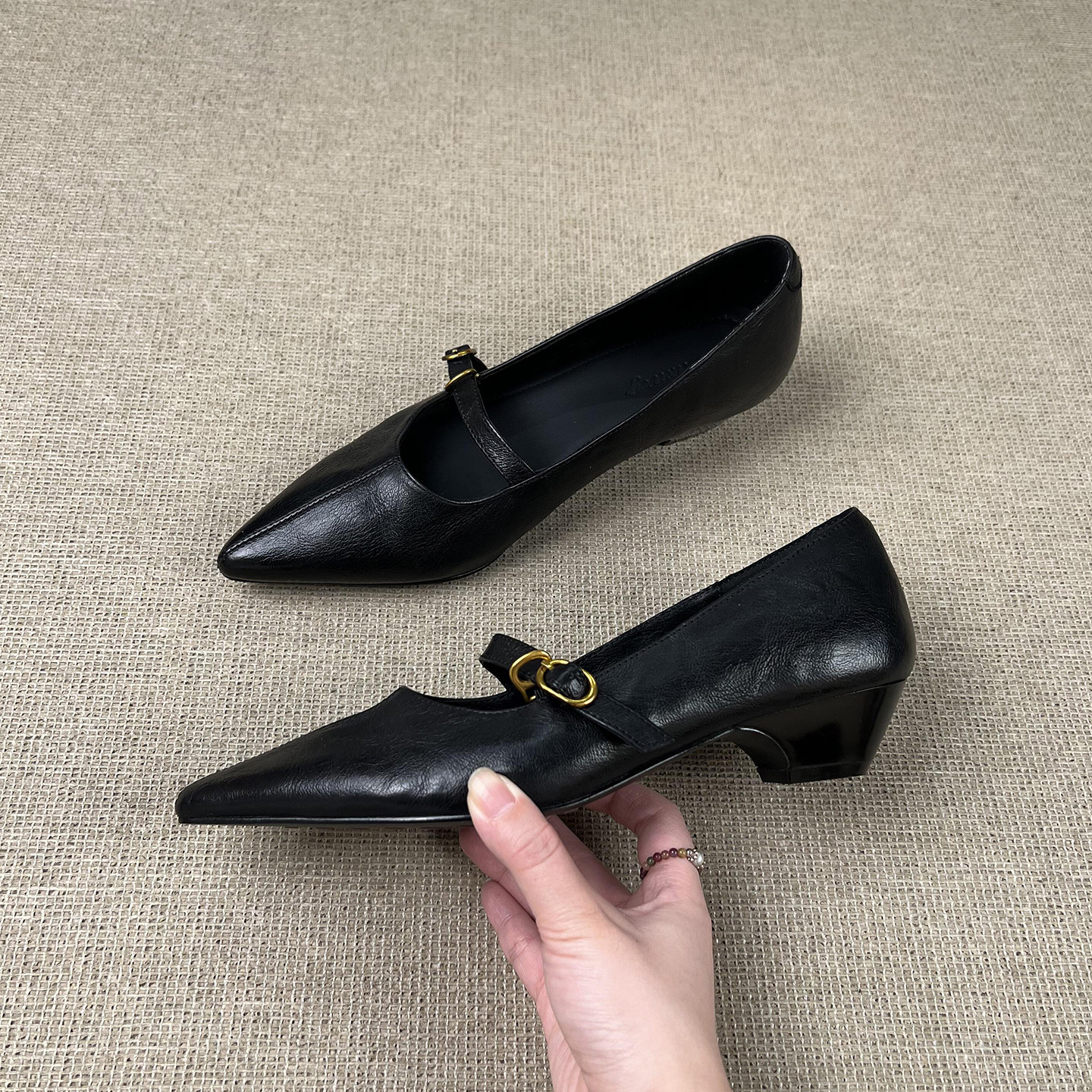 羊皮版~一字带粗跟尖头玛丽珍单鞋女通勤显瘦舒适真皮软底工作鞋