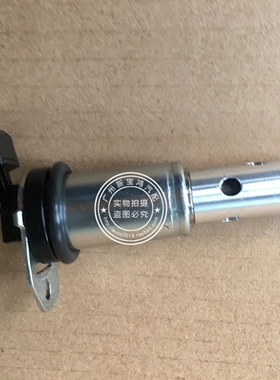 适用宝马E87 E90 E60 E66 X1 X3 X5凸轮轴可变正时电磁阀318 320i