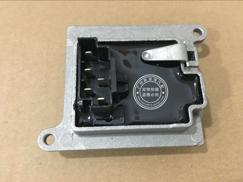 适用于奔驰W221 W220 W163 W203 S350 S320 C200 ML320鼓风机电阻