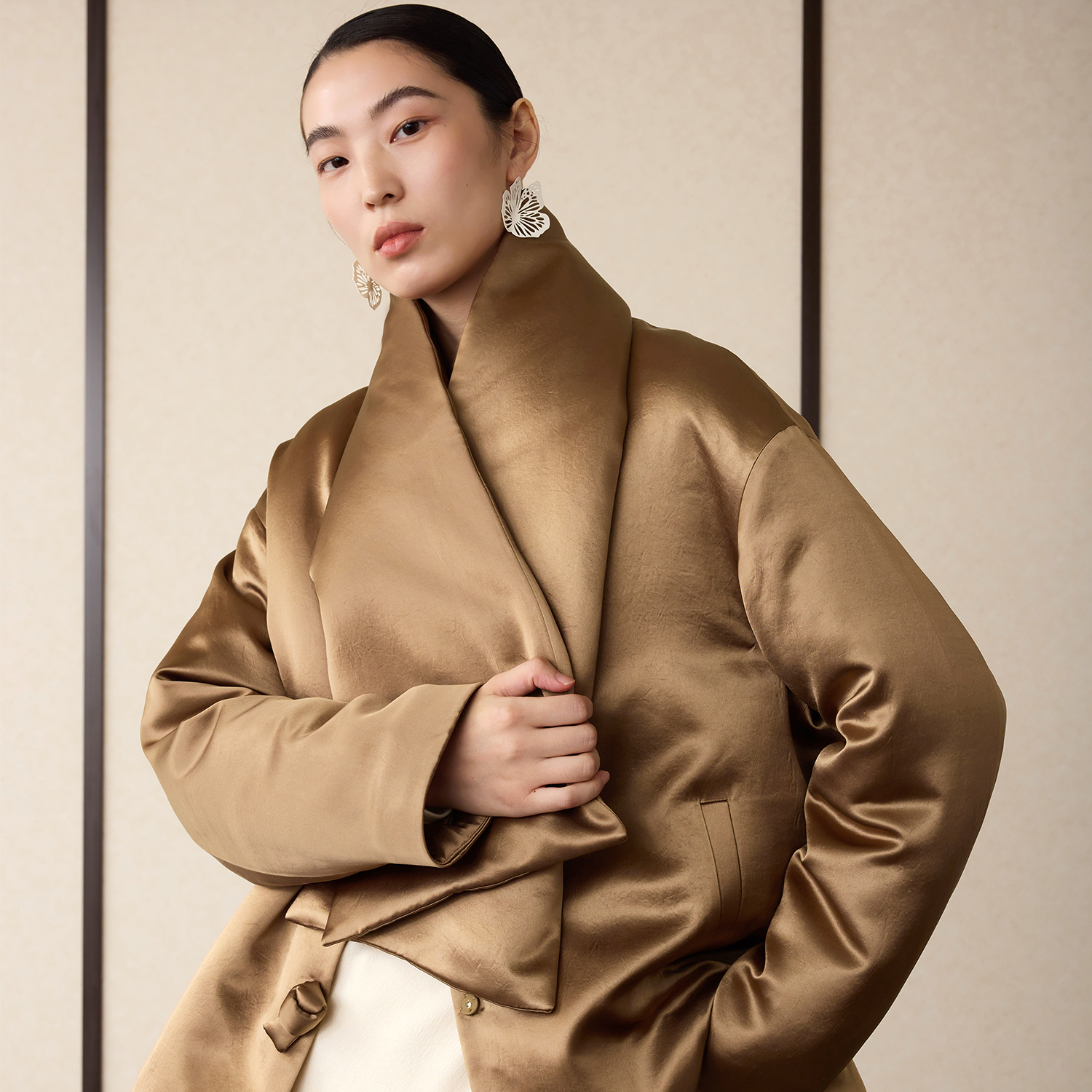 新中式肌理醋酸缎棉服