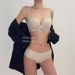 内衣女聚拢小胸显大胸上托收副乳防下垂红色女士胸罩无痕文胸套装