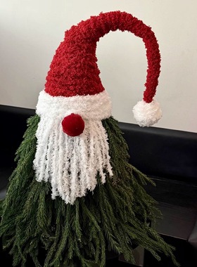 新款圣诞老人款歪脖子圣诞树送同款配饰2025圣诞新鲜天竺少女松