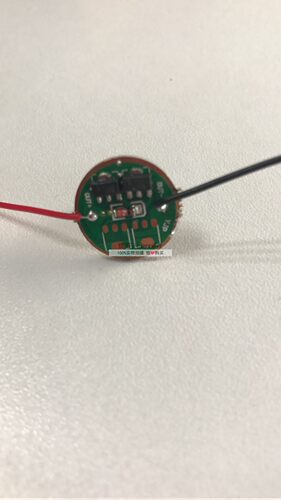 紫光手电驱动板 恒流板700mA3.8V尺寸17mm 7135*2 7135IC电路板