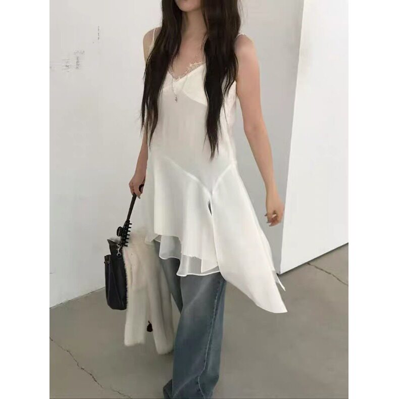 韩国东大门时尚舒适新品潮流女装不规则设计蕾丝磨边吊带连衣裙图片