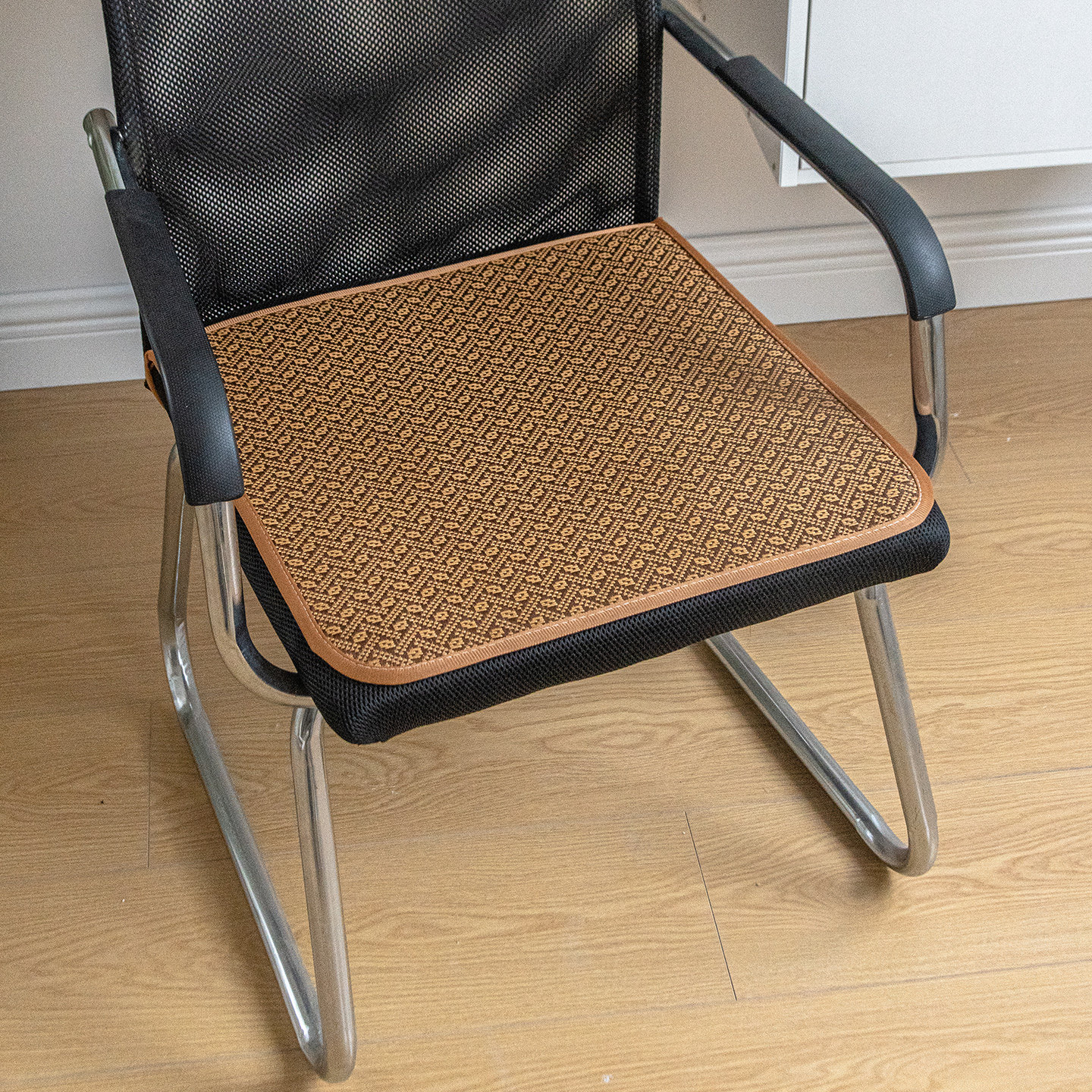 夏天透气冰丝坐垫办公室屁股垫餐椅薄款凉席电脑椅垫久坐椅子垫儿