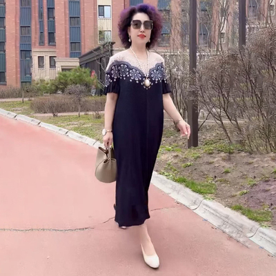 三宅褶皱连衣裙大码百褶妈妈长裙