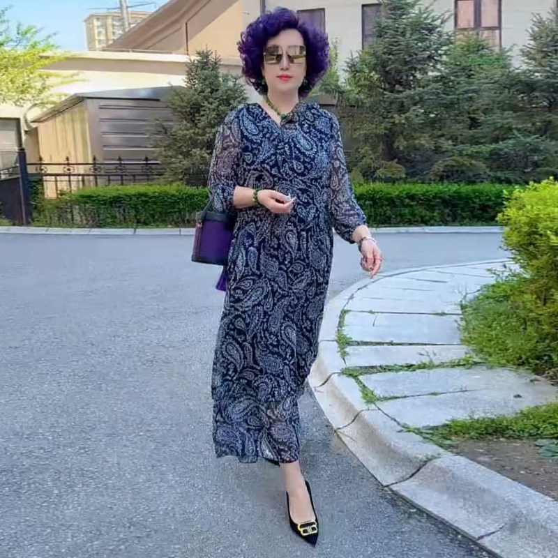 高级感时尚减龄连衣裙女2026夏季新款宽松长款遮肉短袖气质雪纺裙