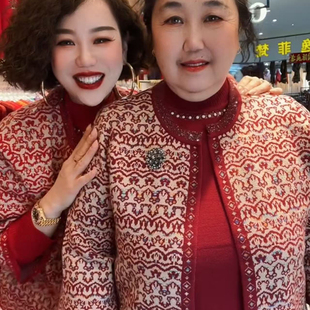 妈妈秋冬装新款针织开衫两件套50多岁上衣中老年人女减龄毛衣外套
