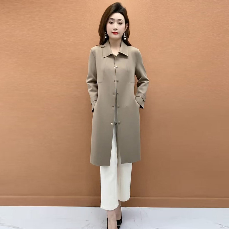 中年单排扣纯色风衣女2026新款妈妈春秋气质显瘦中长单层翻领外套