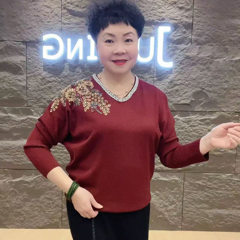 重工镶钻胶麻针织小衫妈妈打底衫