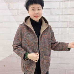 2025新款妈妈秋装洋气质中年女士连帽风衣中老年人春秋小个子外套