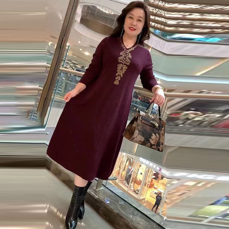 重工镶钻气质妈妈婚宴礼服针织裙V领毛衣打底外穿压皱显瘦连衣裙