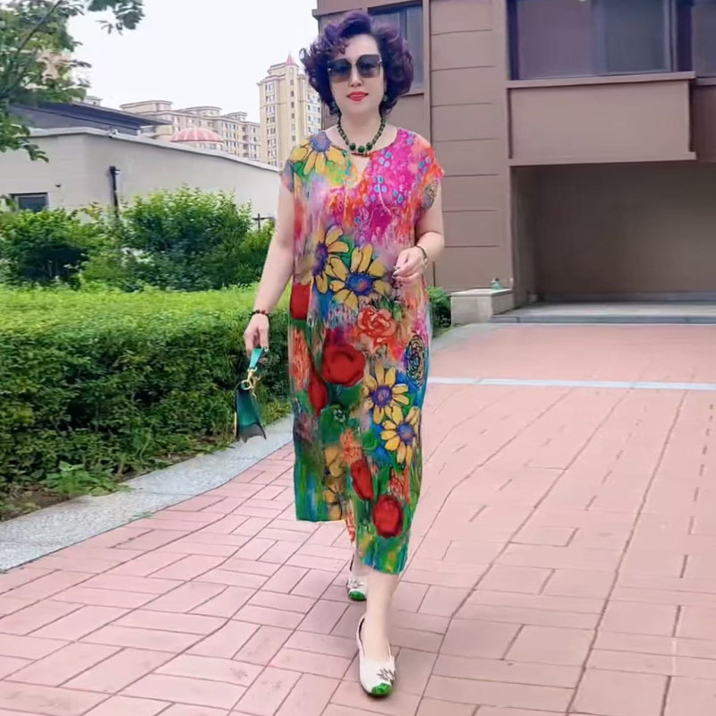 高品质！宽松大码花色妈妈连衣裙