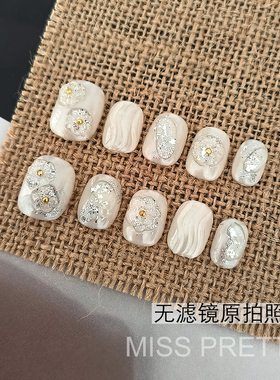 穿戴甲定制气质温柔白色简约美甲