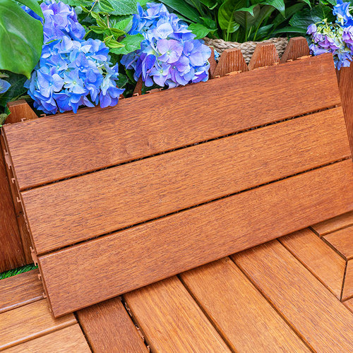 阳台庭院地面铺设diy自拼防腐木