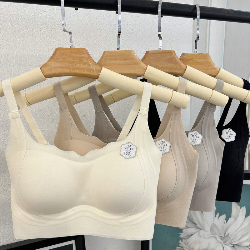 舒适无痕果冻条文胸枫之欣聚拢