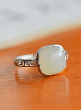 保真天然和田玉小方糖可调戒指