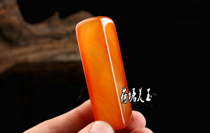天然红色藏书章手工玛瑙石图片
