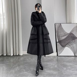 黑色连帽白鸭绒羽绒服女冬季2025新款宽松收腰显瘦中长款加厚外套