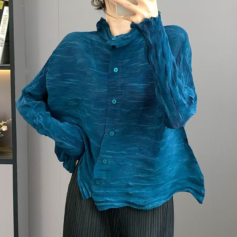三宅小众设计感轻薄长袖春秋新款排扣立领手工褶皱洋气开衫上衣女图片