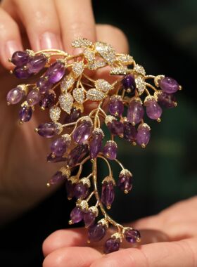 天奢镀金紫水晶紫藤花胸针女锆石