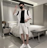 白色