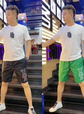 66111夏男士新款潮流沙滩裤五分裤潮牌冰丝网红爆款时尚短裤男夏