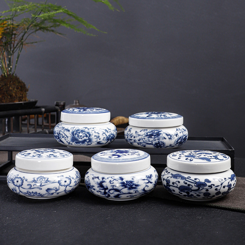 青花瓷复古膏滋罐化妆品罐