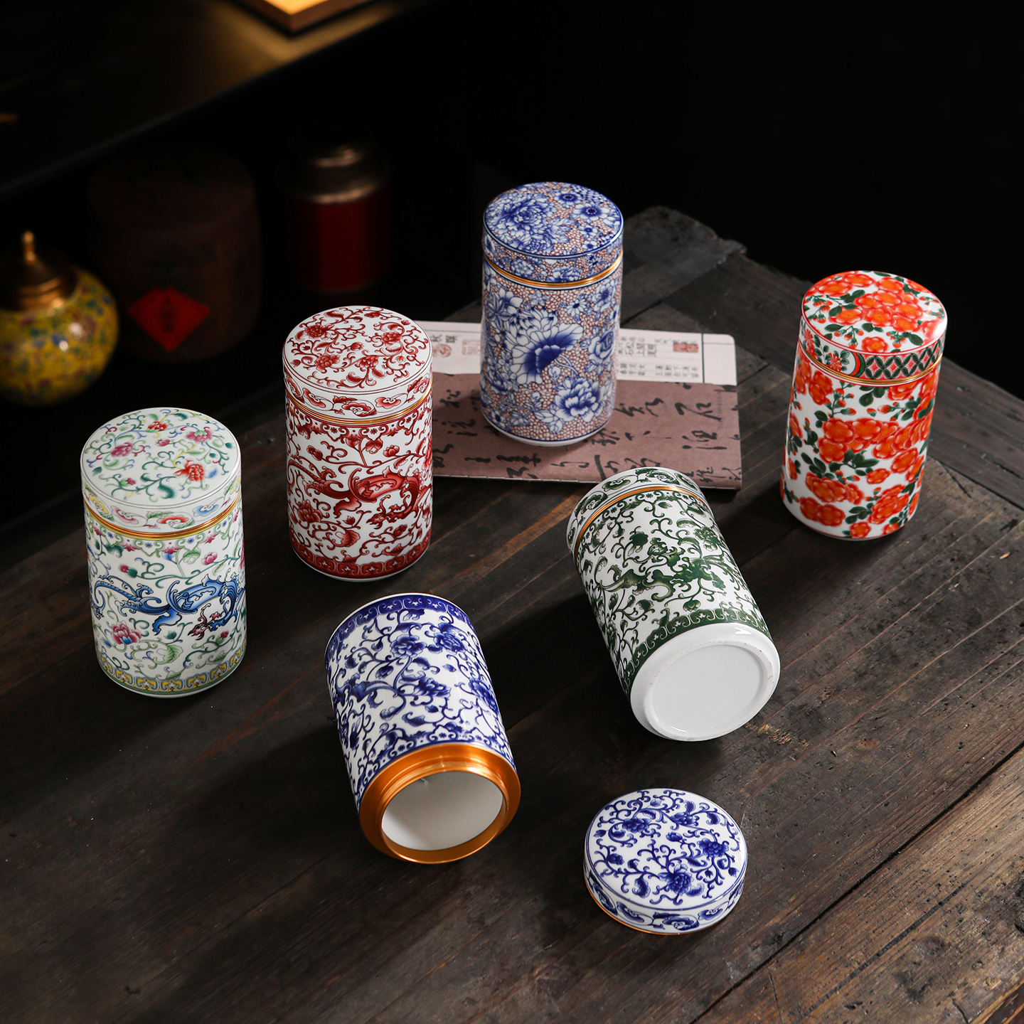 旋口盖子青花釉里红陶瓷茶叶罐