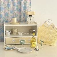 Последний с абрикосовыми цветными недостатками