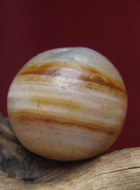 千年老缠丝玛瑙珠17.5×16mm