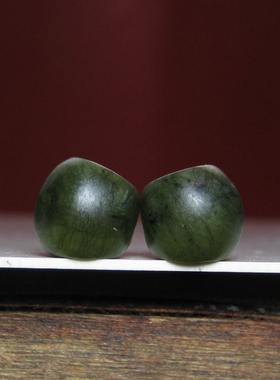 老地方玉桶珠一对9×8.5mm