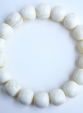 同料 13mm俄料瓷白花蜡老型珠手串，蜡质浓郁饱满  重：22.71克