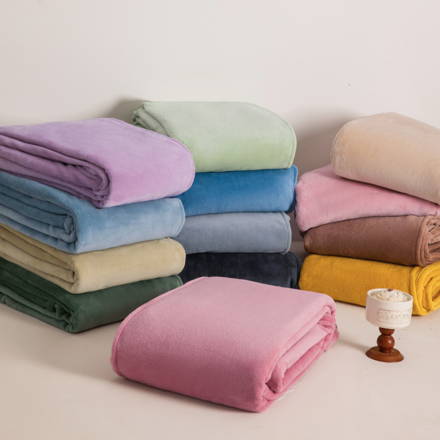 纯色加厚牛奶绒毛毯子珊瑚绒床单