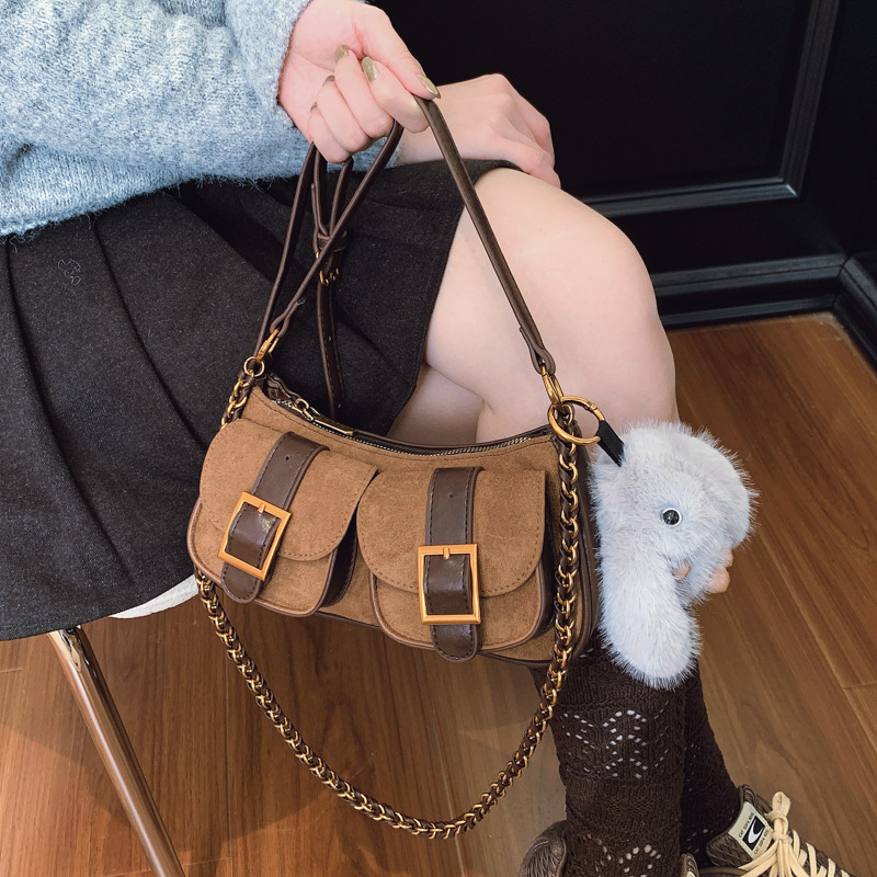 腋下包包女式2025新款潮冬季高级感复古时尚单肩包精致链条斜挎包