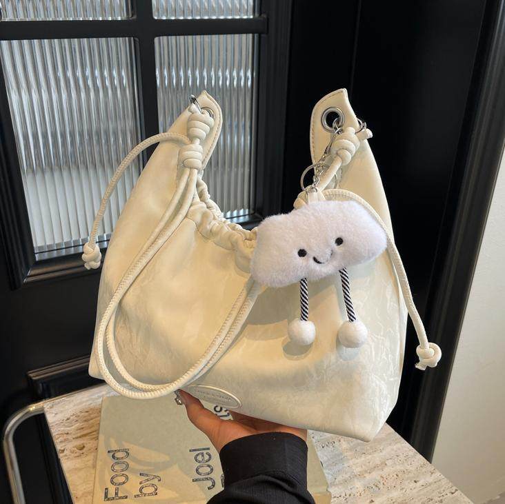 跨境超火小众腋下包包女2025新款百搭褶皱斜挎包通勤大容量托特,箱包皮具/热销女包/男包,托特包,淘宝优惠券,粉丝福利购,淘宝优惠卷