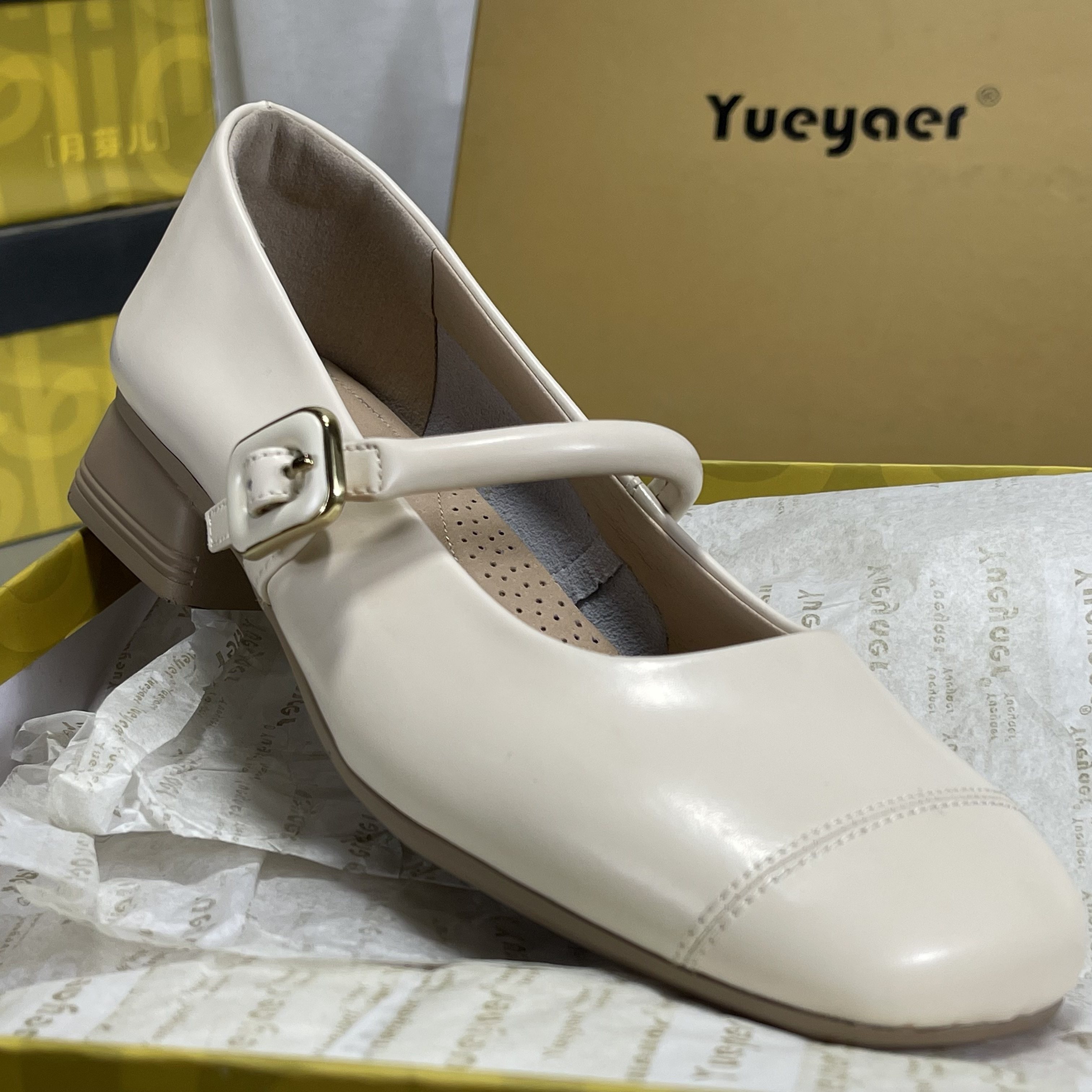 月芽儿撤柜断码真皮女鞋春浅口圆头一字扣平底单鞋小香风玛丽珍鞋,女鞋,玛丽珍鞋,淘宝优惠券,粉丝福利购,淘宝优惠卷