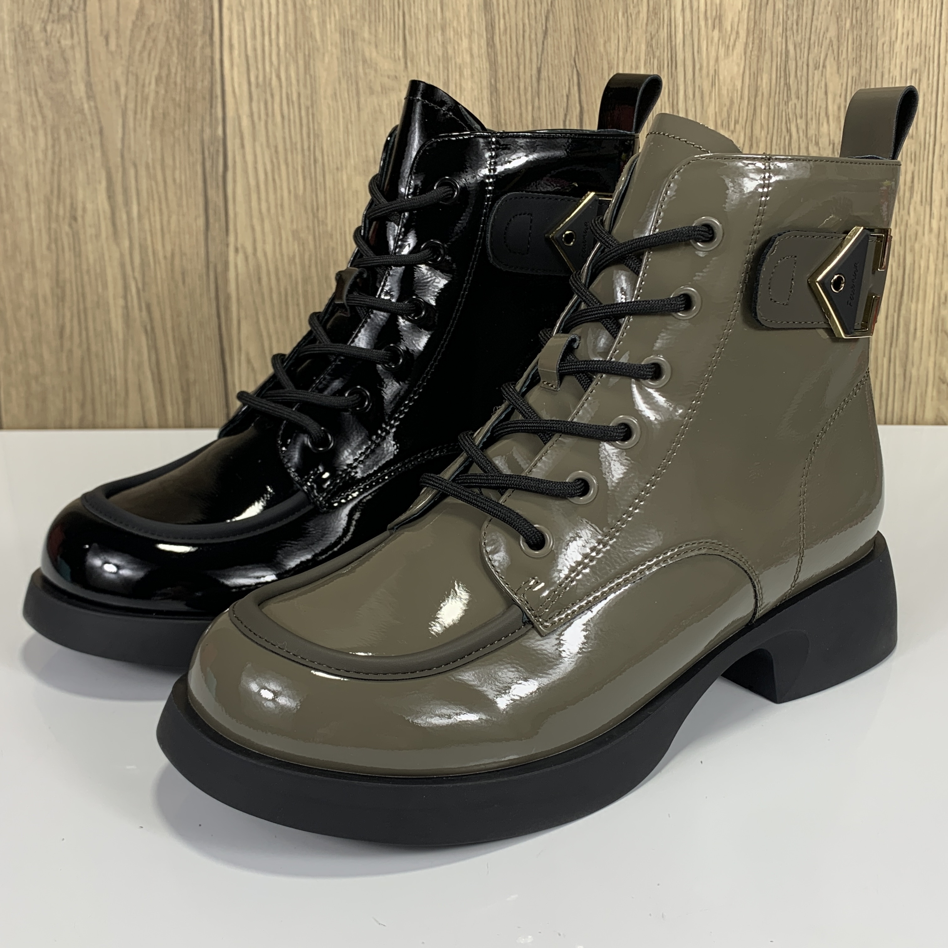 专柜正品撤柜真皮女鞋马丁靴