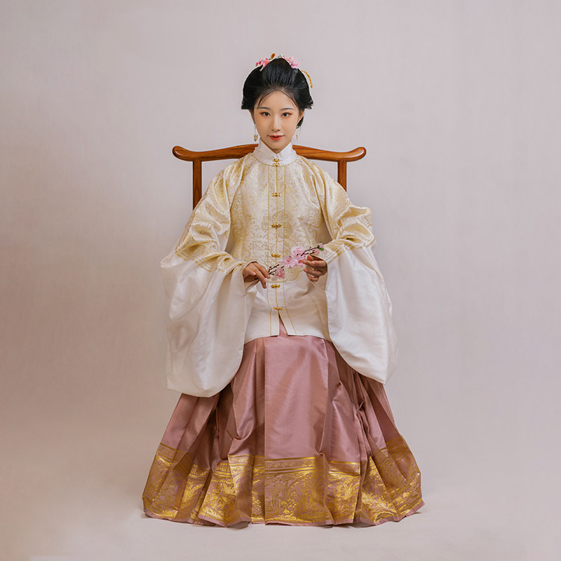 汉客丝路明制汉服寿桃山蝶织金纱云肩通袖袍短袄交领竖领斜襟对襟