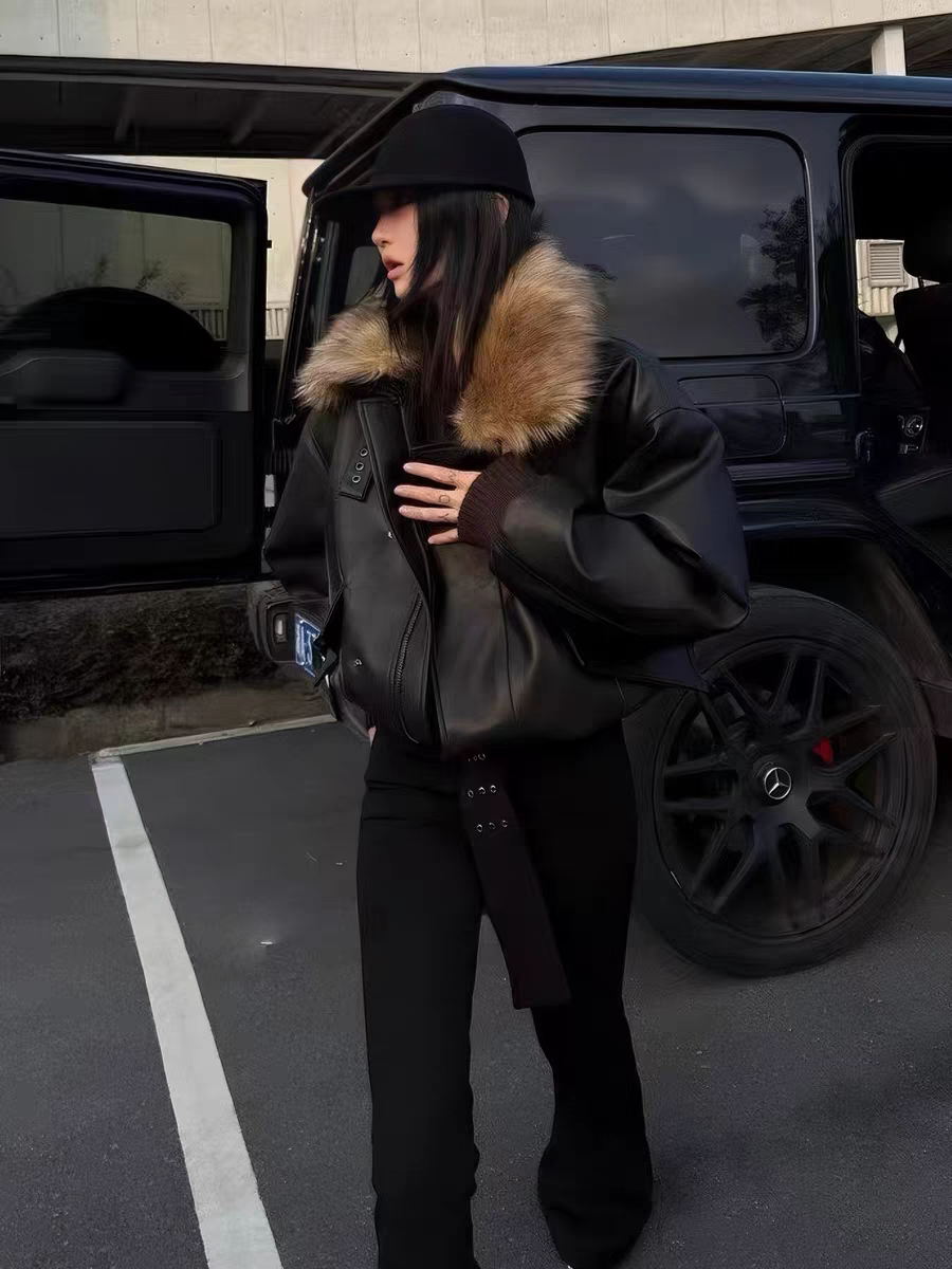 十三行冬季新款美式复古拼接毛绒翻领pu皮外套女夹棉宽松显瘦皮衣