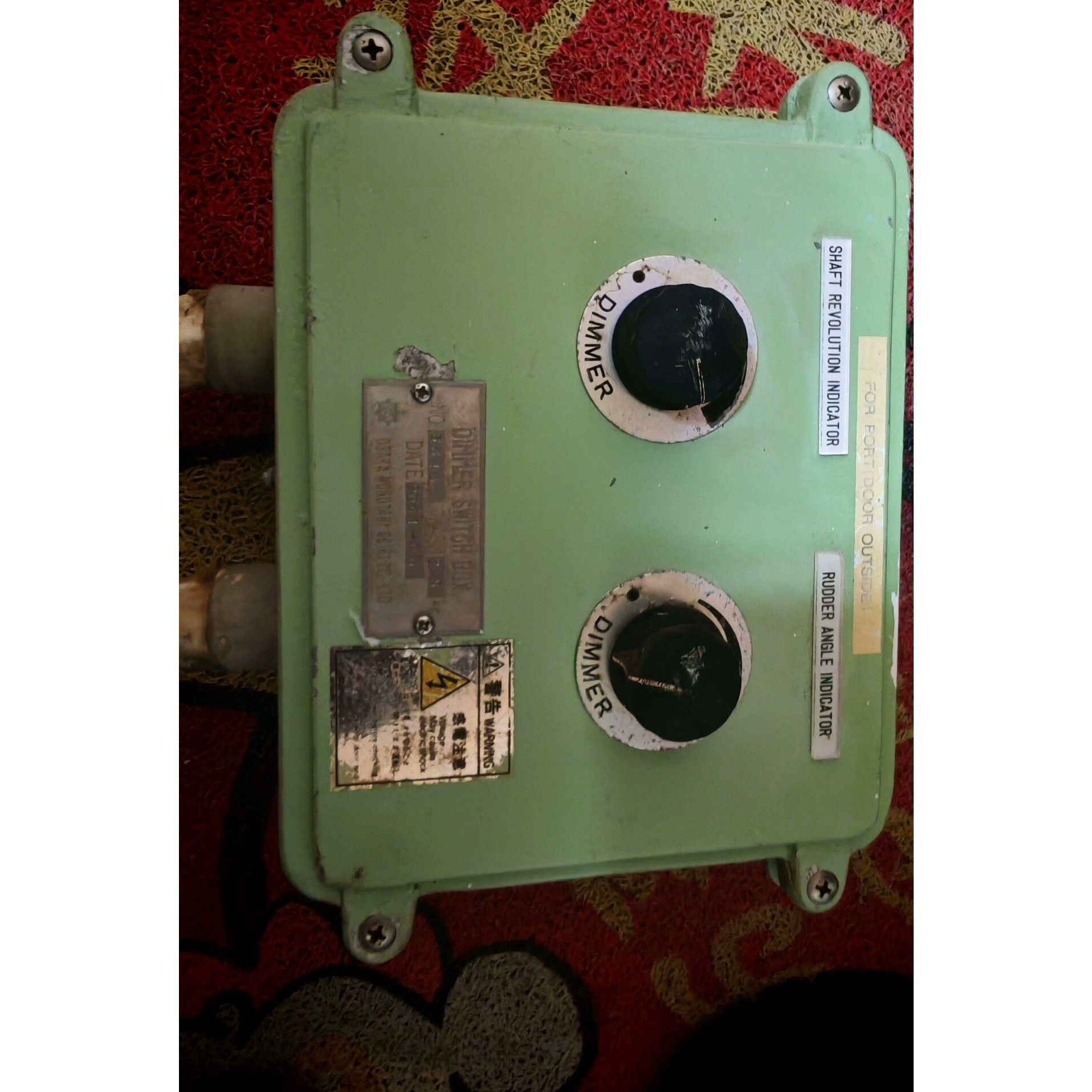 维修指导船用驾驶台室外舵角指示表调光器详询