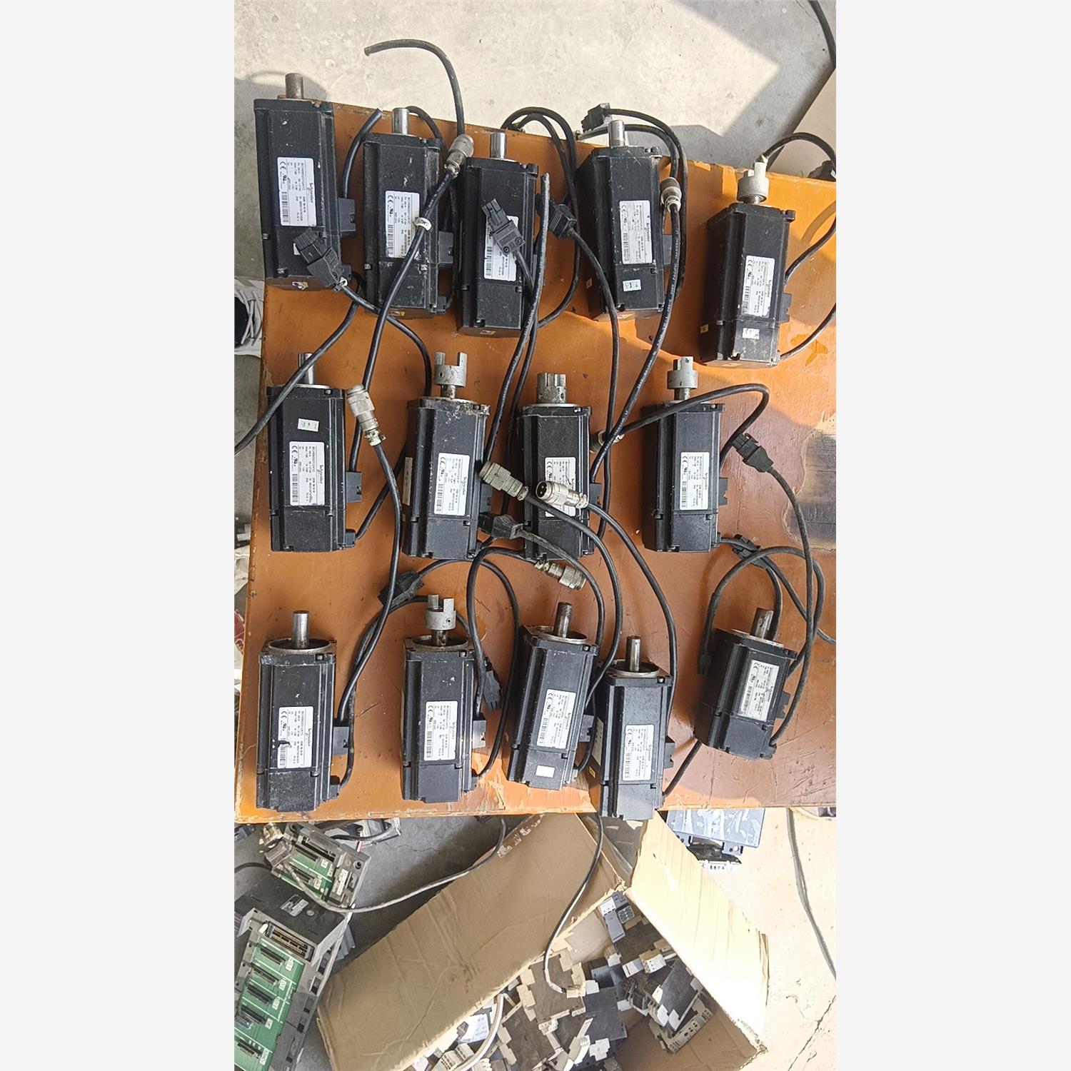 施耐德伺服电机议价下单