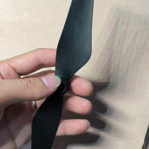 检修大疆精灵3碳纤桨叶，原厂二手物品，成色不错，80一套包邮详