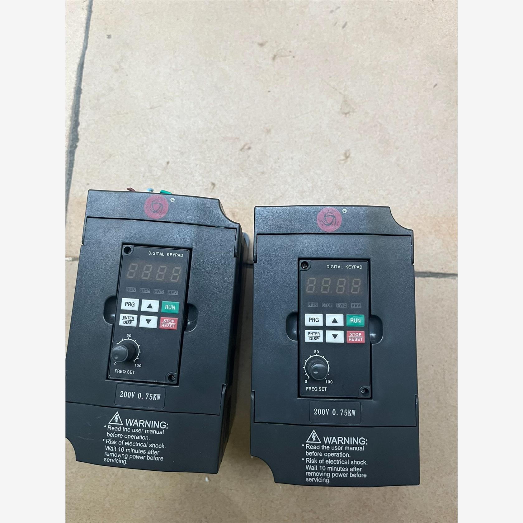 众辰变频器H2200A0D75K，拆机功能完好，成色靓，需要议价下单