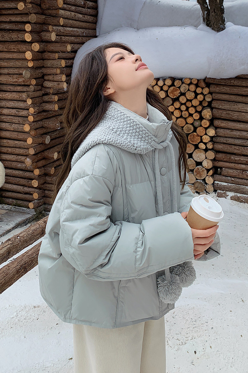 设计感蓝色短款羽绒服女冬2024新款超好看针织连帽90白鸭绒面包服,女装羽绒服,浙宝159