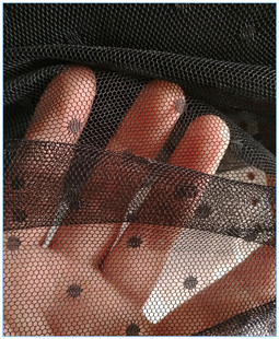 黑色加密柔软网纱面料服装辅料夏裙子网纱布防蚊面料手工网布