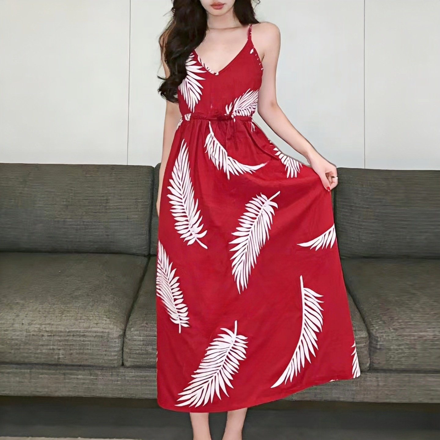 2026春夏印花吊带连衣裙女 收腰显瘦V领度假风长裙 舒适透气A字裙