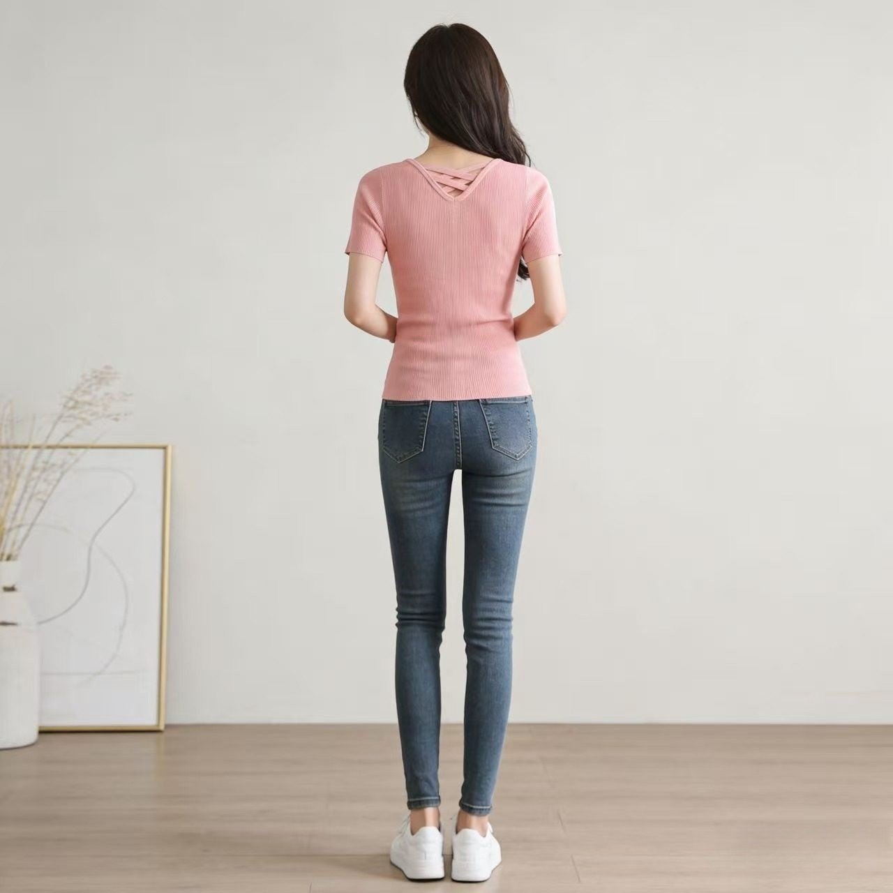2026春夏交叉美背V领针织衫短袖女 粉色坑条修身显瘦露背薄款上衣,女装/女士精品,毛针织衫,淘宝优惠券,粉丝福利购,淘宝优惠卷